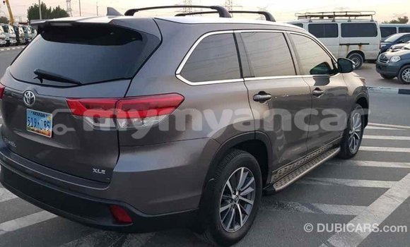 Buy Import Toyota Highlander Other Car in Import - Dubai in Ayeyarwady Buy Import Toyota Highlander Other Car in Import - Dubai in Ayeyarwady