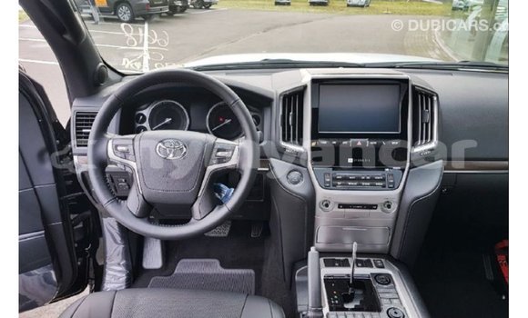 Buy Import Toyota Land Cruiser Black Car in Import - Dubai in Ayeyarwady Buy Import Toyota Land Cruiser Black Car in Import - Dubai in Ayeyarwady