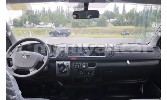 Buy Import Toyota Hiace White Car in Import - Dubai in Ayeyarwady Buy Import Toyota Hiace White Car in Import - Dubai in Ayeyarwady