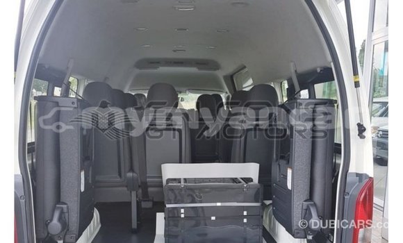 Buy Import Toyota Hiace White Car in Import - Dubai in Ayeyarwady Buy Import Toyota Hiace White Car in Import - Dubai in Ayeyarwady