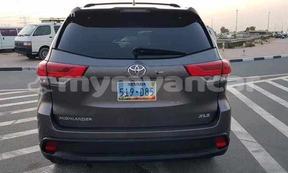 Buy Import Toyota Highlander Other Car in Import - Dubai in Ayeyarwady Buy Import Toyota Highlander Other Car in Import - Dubai in Ayeyarwady