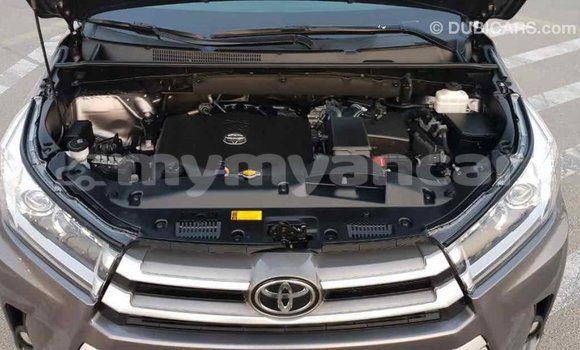 Buy Import Toyota Highlander Other Car in Import - Dubai in Ayeyarwady Buy Import Toyota Highlander Other Car in Import - Dubai in Ayeyarwady