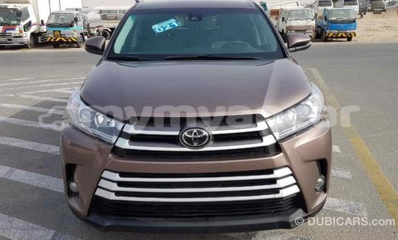 Buy Import Toyota Highlander Brown Car in Import - Dubai in Ayeyarwady Buy Import Toyota Highlander Brown Car in Import - Dubai in Ayeyarwady