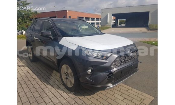 Buy Import Toyota 4Runner Other Car in Import - Dubai in Ayeyarwady Buy Import Toyota 4Runner Other Car in Import - Dubai in Ayeyarwady