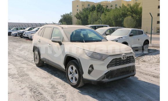 Buy Import Toyota 4Runner White Car in Import - Dubai in Ayeyarwady Buy Import Toyota 4Runner White Car in Import - Dubai in Ayeyarwady