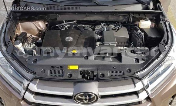 Buy Import Toyota Highlander Brown Car in Import - Dubai in Ayeyarwady Buy Import Toyota Highlander Brown Car in Import - Dubai in Ayeyarwady
