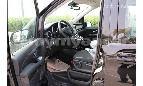 Buy Import Mercedes-Benz 250 Black Car in Import - Dubai in Ayeyarwady Buy Import Mercedes-Benz 250 Black Car in Import - Dubai in Ayeyarwady