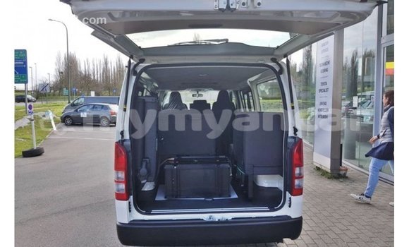 Buy Import Toyota Hiace White Car in Import - Dubai in Ayeyarwady Buy Import Toyota Hiace White Car in Import - Dubai in Ayeyarwady