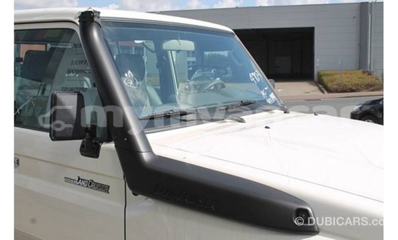 Buy Import Toyota Land Cruiser White Car in Import - Dubai in Ayeyarwady Buy Import Toyota Land Cruiser White Car in Import - Dubai in Ayeyarwady