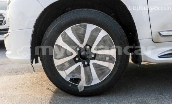 Buy Import Toyota Land Cruiser White Car in Import - Dubai in Ayeyarwady Buy Import Toyota Land Cruiser White Car in Import - Dubai in Ayeyarwady