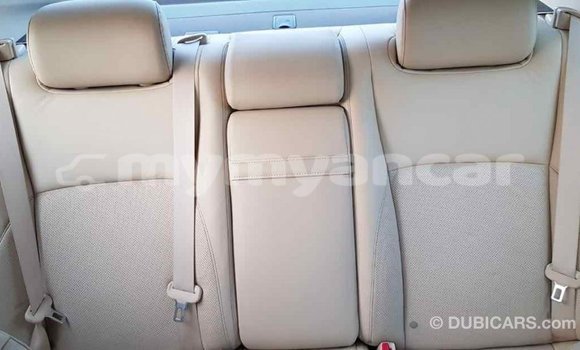 Buy Import Lexus ES White Car in Import - Dubai in Ayeyarwady Buy Import Lexus ES White Car in Import - Dubai in Ayeyarwady