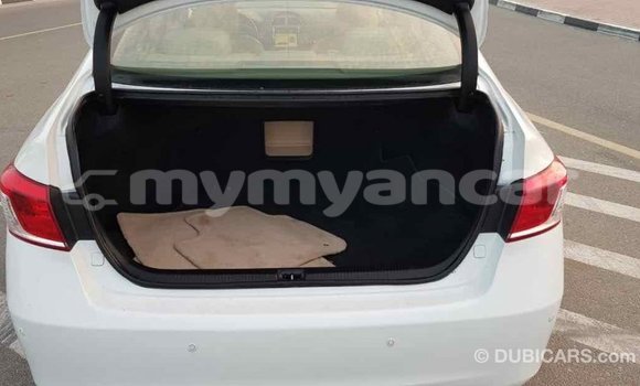 Buy Import Lexus ES White Car in Import - Dubai in Ayeyarwady Buy Import Lexus ES White Car in Import - Dubai in Ayeyarwady