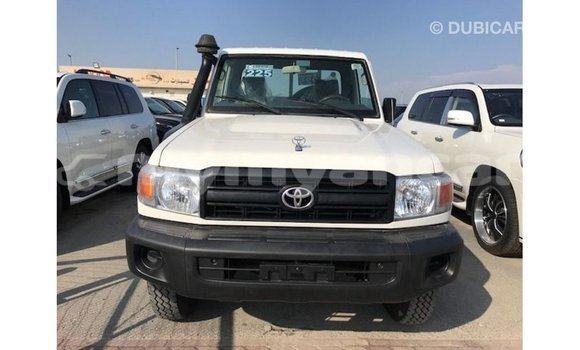 Buy Import Toyota Land Cruiser White Car in Import - Dubai in Ayeyarwady Buy Import Toyota Land Cruiser White Car in Import - Dubai in Ayeyarwady