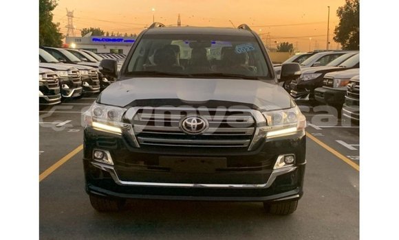 Buy Import Toyota Land Cruiser Black Car in Import - Dubai in Ayeyarwady Buy Import Toyota Land Cruiser Black Car in Import - Dubai in Ayeyarwady