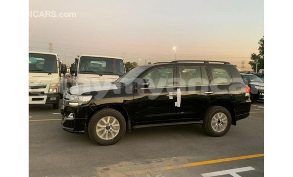 Buy Import Toyota Land Cruiser Black Car in Import - Dubai in Ayeyarwady Buy Import Toyota Land Cruiser Black Car in Import - Dubai in Ayeyarwady