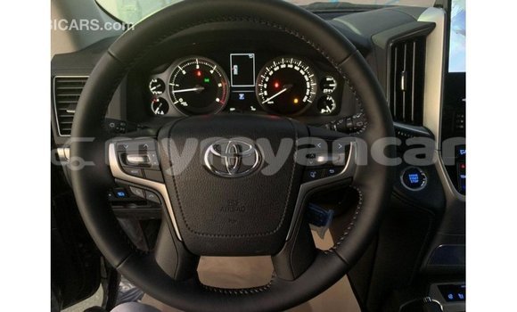 Buy Import Toyota Land Cruiser Black Car in Import - Dubai in Ayeyarwady Buy Import Toyota Land Cruiser Black Car in Import - Dubai in Ayeyarwady