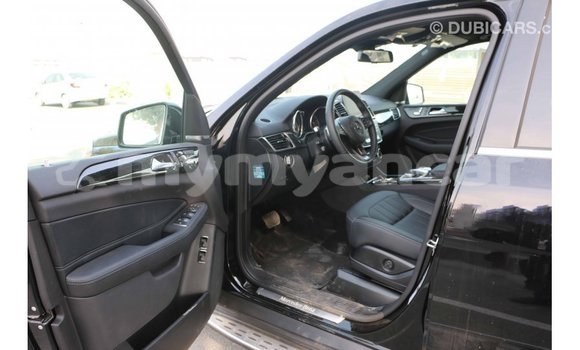 Buy Import Mercedes-Benz 190 (W201) Black Car in Import - Dubai in Ayeyarwady Buy Import Mercedes-Benz 190 (W201) Black Car in Import - Dubai in Ayeyarwady
