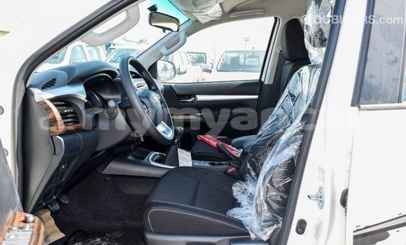 Buy Import Toyota Hilux White Car in Import - Dubai in Ayeyarwady Buy Import Toyota Hilux White Car in Import - Dubai in Ayeyarwady