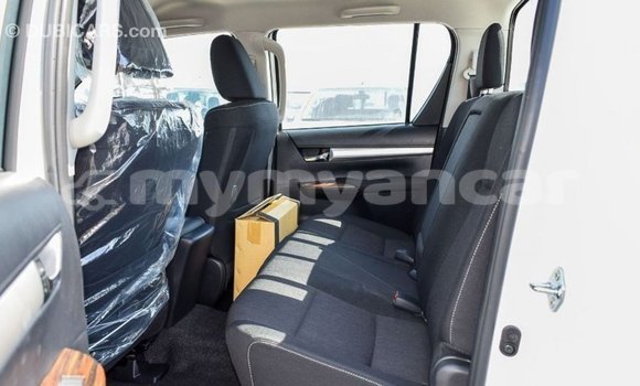 Buy Import Toyota Hilux White Car in Import - Dubai in Ayeyarwady Buy Import Toyota Hilux White Car in Import - Dubai in Ayeyarwady