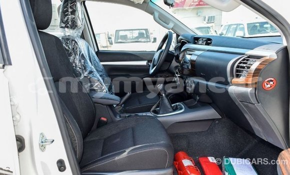 Buy Import Toyota Hilux White Car in Import - Dubai in Ayeyarwady Buy Import Toyota Hilux White Car in Import - Dubai in Ayeyarwady