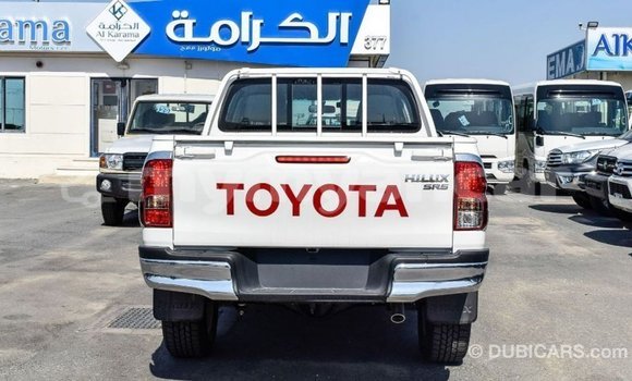 Buy Import Toyota Hilux White Car in Import - Dubai in Ayeyarwady Buy Import Toyota Hilux White Car in Import - Dubai in Ayeyarwady