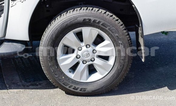 Buy Import Toyota Hilux White Car in Import - Dubai in Ayeyarwady Buy Import Toyota Hilux White Car in Import - Dubai in Ayeyarwady