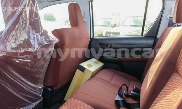 Buy Import Toyota Hilux White Car in Import - Dubai in Ayeyarwady Buy Import Toyota Hilux White Car in Import - Dubai in Ayeyarwady