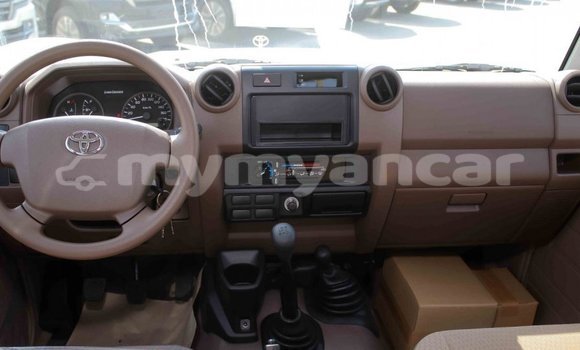 Buy Import Toyota Land Cruiser Beige Car in Import - Dubai in Ayeyarwady Buy Import Toyota Land Cruiser Beige Car in Import - Dubai in Ayeyarwady