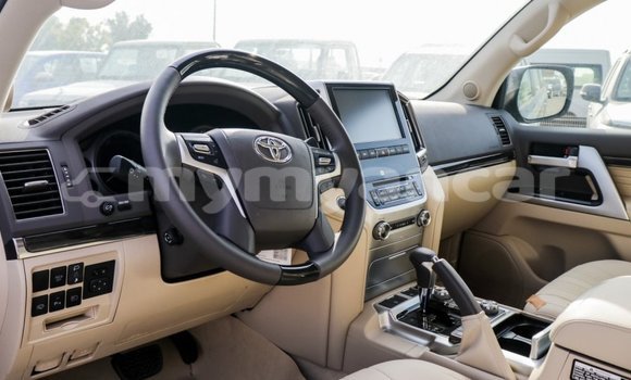 Buy Import Toyota Land Cruiser Black Car in Import - Dubai in Ayeyarwady Buy Import Toyota Land Cruiser Black Car in Import - Dubai in Ayeyarwady