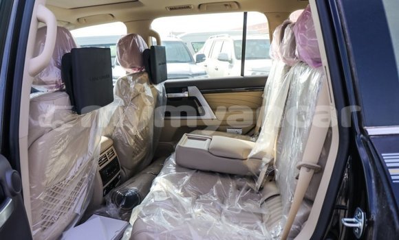 Buy Import Toyota Land Cruiser Black Car in Import - Dubai in Ayeyarwady Buy Import Toyota Land Cruiser Black Car in Import - Dubai in Ayeyarwady