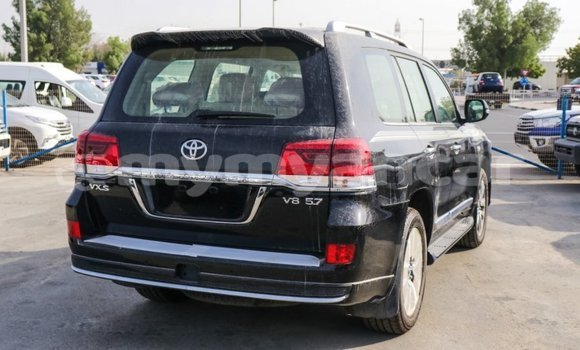 Buy Import Toyota Land Cruiser Black Car in Import - Dubai in Ayeyarwady Buy Import Toyota Land Cruiser Black Car in Import - Dubai in Ayeyarwady
