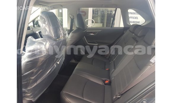 Buy Import Toyota 4Runner Other Car in Import - Dubai in Ayeyarwady Buy Import Toyota 4Runner Other Car in Import - Dubai in Ayeyarwady
