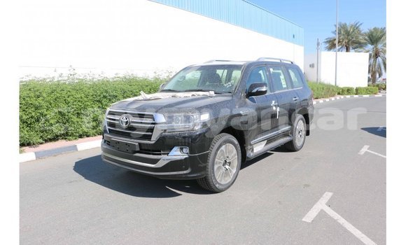 Buy Import Toyota Land Cruiser Black Car in Import - Dubai in Ayeyarwady Buy Import Toyota Land Cruiser Black Car in Import - Dubai in Ayeyarwady