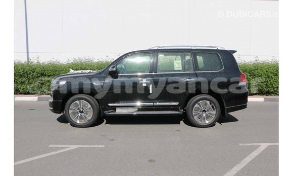 Buy Import Toyota Land Cruiser Black Car in Import - Dubai in Ayeyarwady Buy Import Toyota Land Cruiser Black Car in Import - Dubai in Ayeyarwady