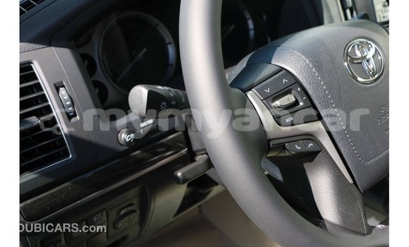 Buy Import Toyota Land Cruiser Black Car in Import - Dubai in Ayeyarwady Buy Import Toyota Land Cruiser Black Car in Import - Dubai in Ayeyarwady