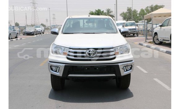 Buy Import Toyota Hilux White Car in Import - Dubai in Ayeyarwady Buy Import Toyota Hilux White Car in Import - Dubai in Ayeyarwady