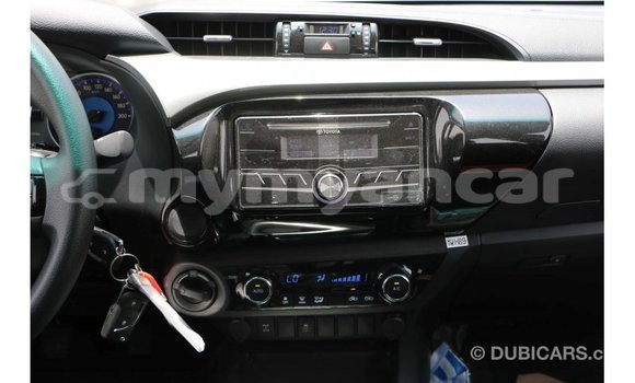 Buy Import Toyota Hilux White Car in Import - Dubai in Ayeyarwady Buy Import Toyota Hilux White Car in Import - Dubai in Ayeyarwady