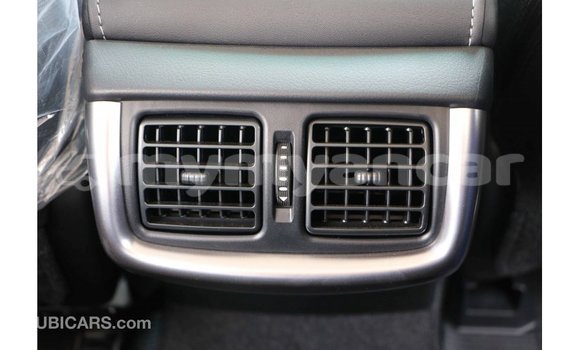 Buy Import Toyota Hilux White Car in Import - Dubai in Ayeyarwady Buy Import Toyota Hilux White Car in Import - Dubai in Ayeyarwady