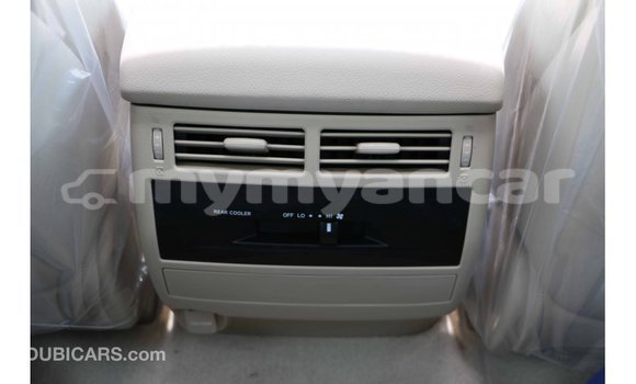 Buy Import Toyota Land Cruiser White Car in Import - Dubai in Ayeyarwady Buy Import Toyota Land Cruiser White Car in Import - Dubai in Ayeyarwady