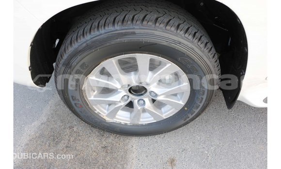 Buy Import Toyota Land Cruiser White Car in Import - Dubai in Ayeyarwady Buy Import Toyota Land Cruiser White Car in Import - Dubai in Ayeyarwady