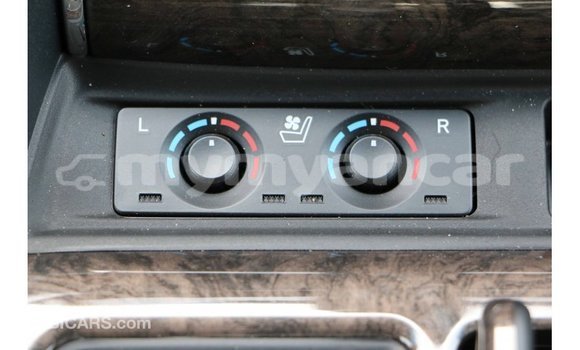 Buy Import Toyota Alphard White Car in Import - Dubai in Ayeyarwady Buy Import Toyota Alphard White Car in Import - Dubai in Ayeyarwady