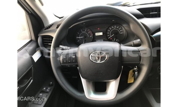 Buy Import Toyota Hilux White Car in Import - Dubai in Ayeyarwady Buy Import Toyota Hilux White Car in Import - Dubai in Ayeyarwady