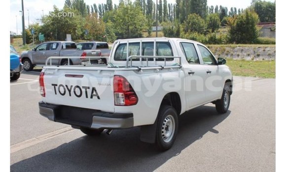 Buy Import Toyota Hilux White Car in Import - Dubai in Ayeyarwady Buy Import Toyota Hilux White Car in Import - Dubai in Ayeyarwady