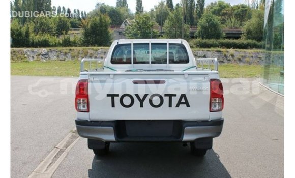Buy Import Toyota Hilux White Car in Import - Dubai in Ayeyarwady Buy Import Toyota Hilux White Car in Import - Dubai in Ayeyarwady