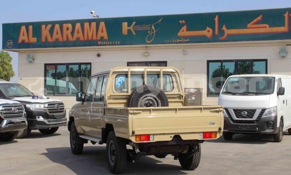 Acheter Import Voiture Toyota Land Cruiser Beige à Import - Dubai, #<Region:0x000000000c5121b8> Acheter Import Voiture Toyota Land Cruiser Beige à Import - Dubai, #<Region:0x000000000c5121b8>