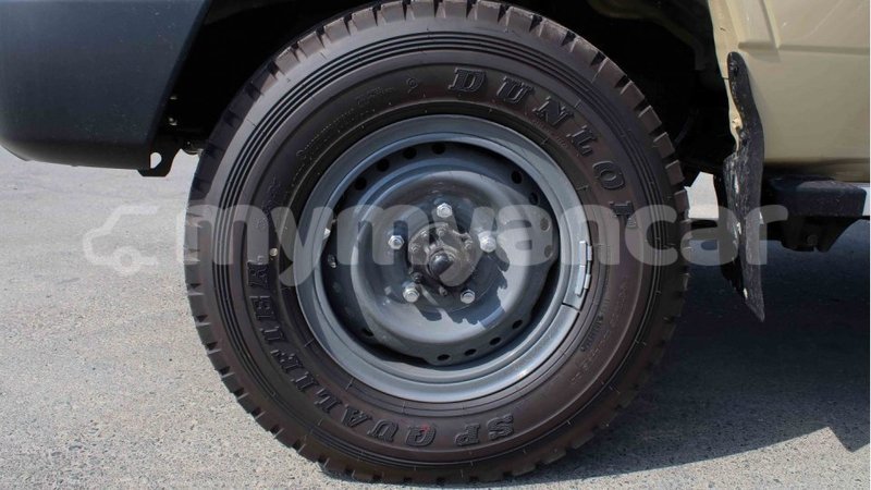 Big with watermark toyota land cruiser ayeyarwady import dubai 2126