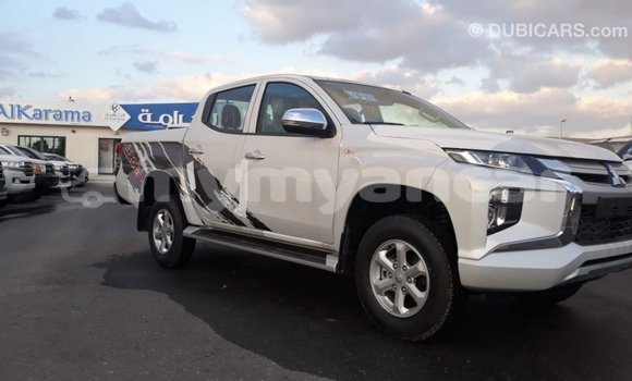 Acheter Import Voiture Mitsubishi L200 Blanc à Import - Dubai, #<Region:0x000000000c5121b8> Acheter Import Voiture Mitsubishi L200 Blanc à Import - Dubai, #<Region:0x000000000c5121b8>