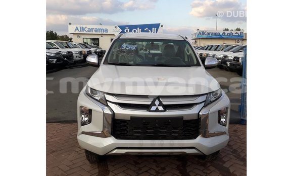 Acheter Import Voiture Mitsubishi L200 Blanc à Import - Dubai, #<Region:0x000000000c5121b8> Acheter Import Voiture Mitsubishi L200 Blanc à Import - Dubai, #<Region:0x000000000c5121b8>