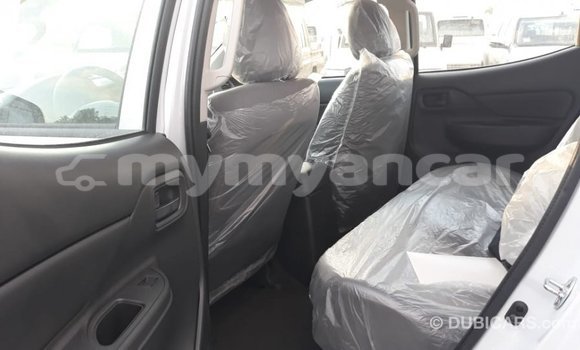 Acheter Import Voiture Mitsubishi L200 Blanc à Import - Dubai, #<Region:0x000000000c5121b8> Acheter Import Voiture Mitsubishi L200 Blanc à Import - Dubai, #<Region:0x000000000c5121b8>