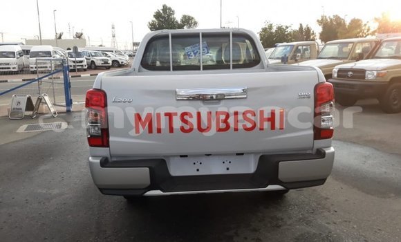 Acheter Import Voiture Mitsubishi L200 Blanc à Import - Dubai, #<Region:0x000000000c5121b8> Acheter Import Voiture Mitsubishi L200 Blanc à Import - Dubai, #<Region:0x000000000c5121b8>
